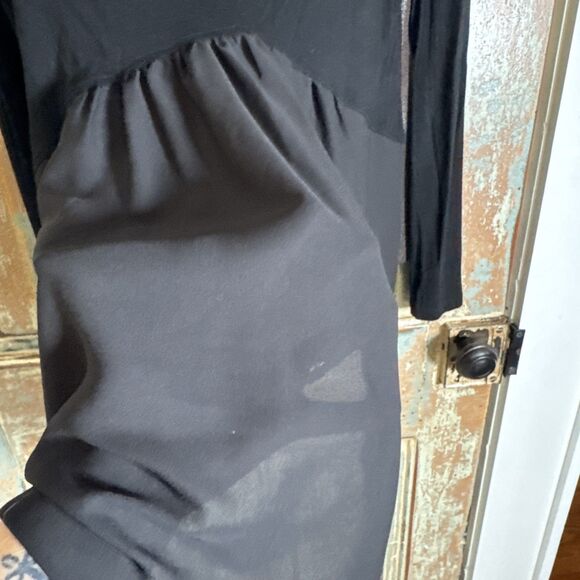 Neumann Marcus Faux Leather Blouse Brown And Black Medium High Low - Picture 5 of 8